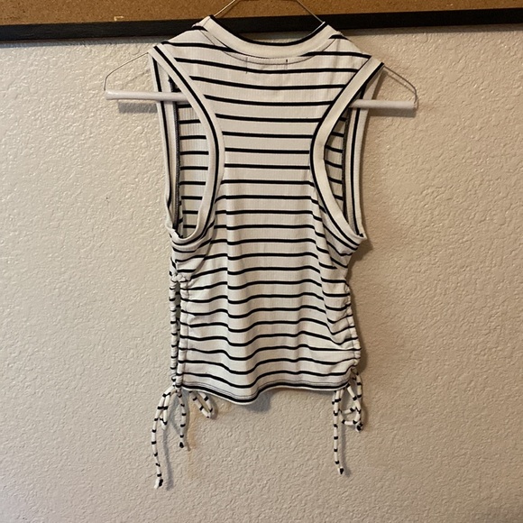 Brand new never worn - Picture 2 of 2